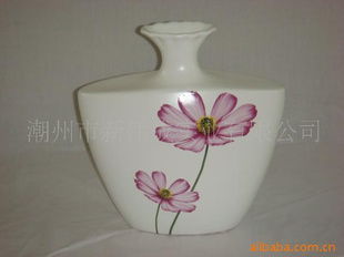 方寸之间，礼传情意——探索礼品工艺品的艺术与价值